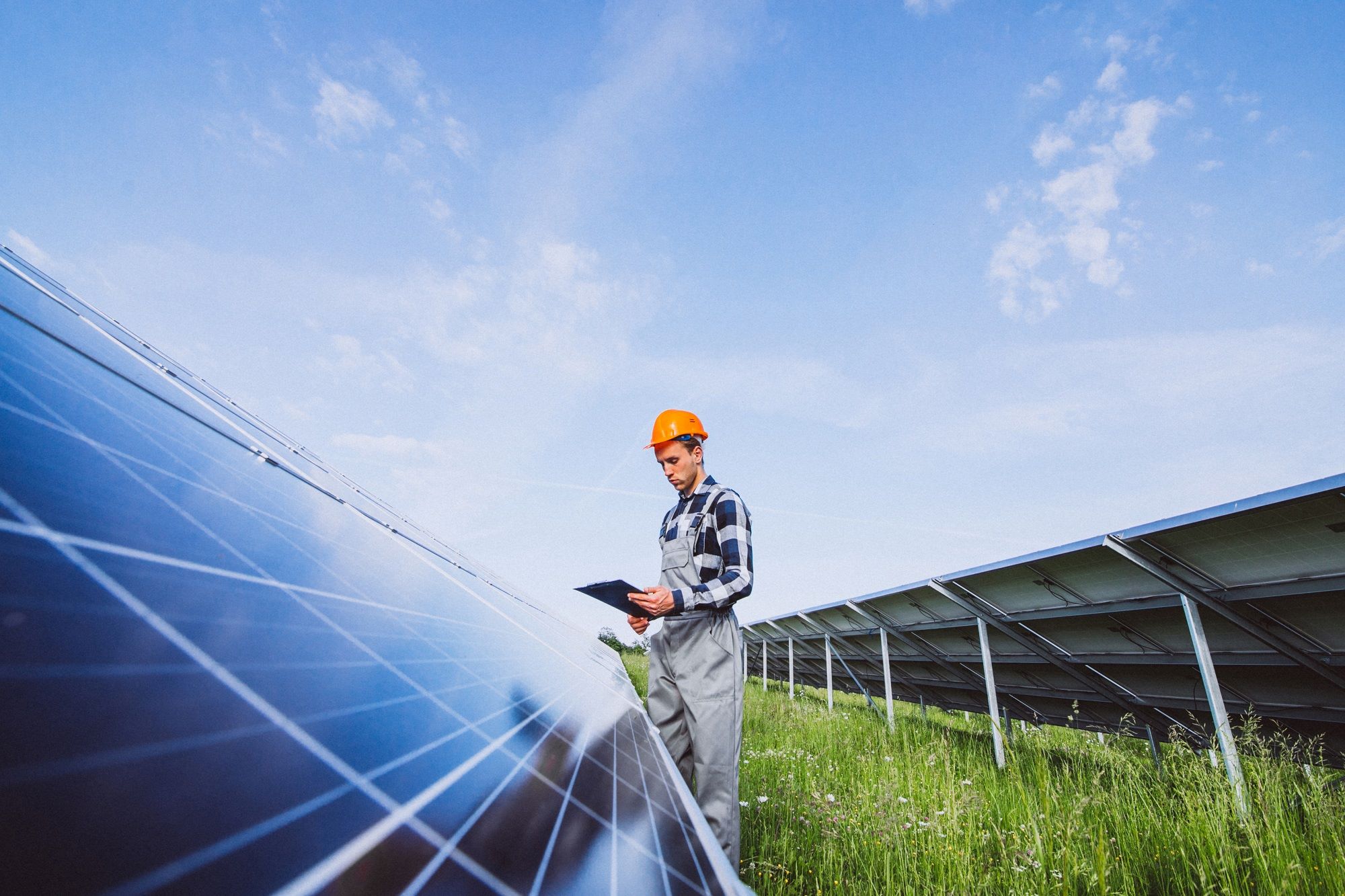 太陽能光伏發電系統工程 可再生能源系統 太陽能系統服務 可再生能源上網電價計劃 村屋太陽能發電系統 太陽能解決方案 太陽能發電系統 零投資太陽能計劃 太陽能安裝 太陽能維護 香港太陽能 太陽能公司 太陽能供應商 太陽能專家 綠色能源解決方案 商業太陽能 村屋太陽能 太陽能工程 天台太陽能工程 裝太陽能要多少錢 香港沒有哪種可再生能源 太陽能自用 需要申請嗎 違建可以裝太陽能板嗎 太陽能光伏系統安裝指南 太陽能板小型工程 安裝太陽能板壞處 安裝太陽能板費用 太陽能板安裝方法 太陽能板安裝指引 安裝太陽能板注意事項 村屋太陽能板屋宇署