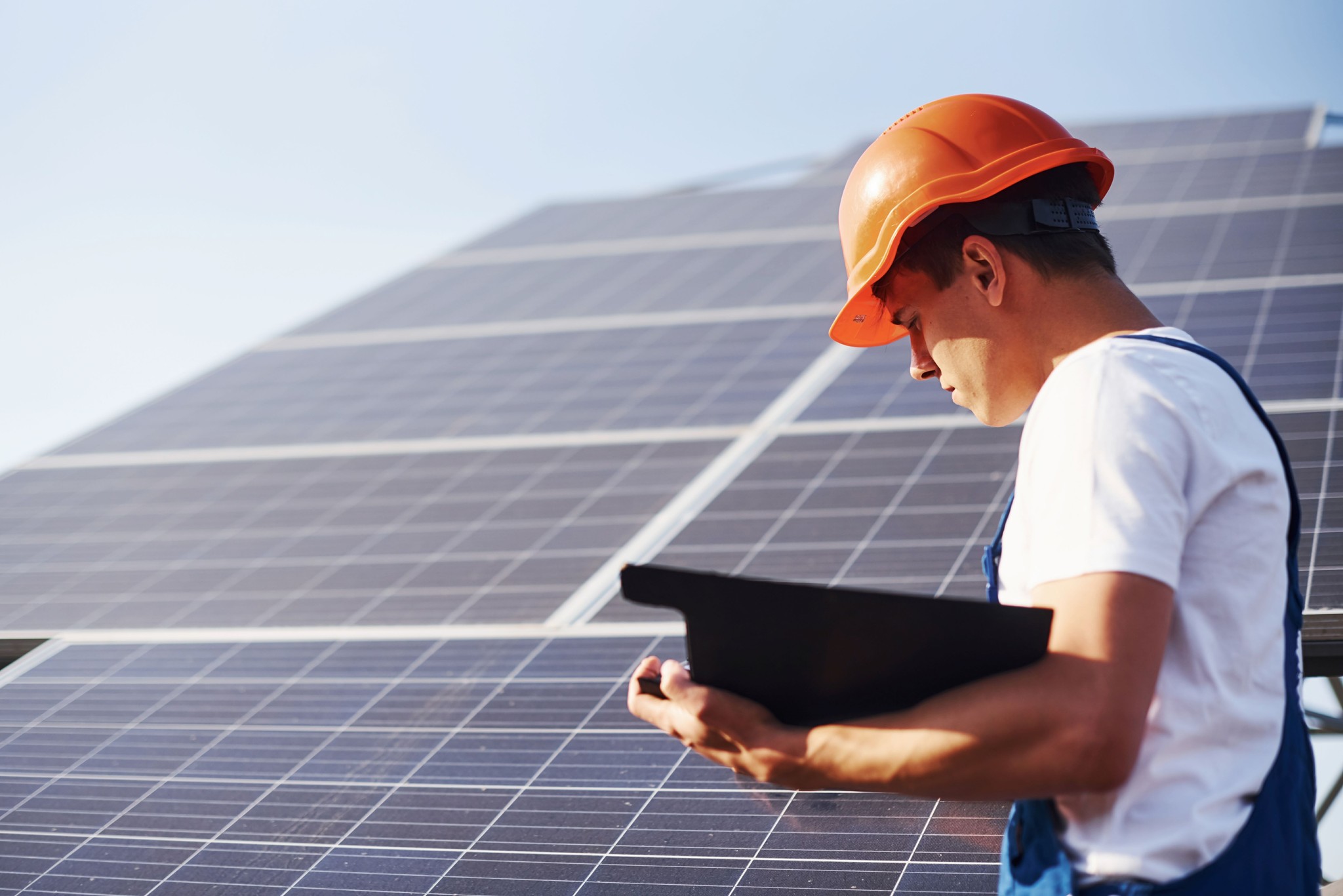 太陽能光伏發電系統工程 可再生能源系統 太陽能系統服務 可再生能源上網電價計劃 村屋太陽能發電系統 太陽能解決方案 太陽能發電系統 零投資太陽能計劃 太陽能安裝 太陽能維護 香港太陽能 太陽能公司 太陽能供應商 太陽能專家 綠色能源解決方案 商業太陽能 村屋太陽能 太陽能工程 天台太陽能工程 裝太陽能要多少錢 香港沒有哪種可再生能源 太陽能自用 需要申請嗎 違建可以裝太陽能板嗎 太陽能光伏系統安裝指南 太陽能板小型工程 安裝太陽能板壞處 安裝太陽能板費用 太陽能板安裝方法 太陽能板安裝指引 安裝太陽能板注意事項 村屋太陽能板屋宇署