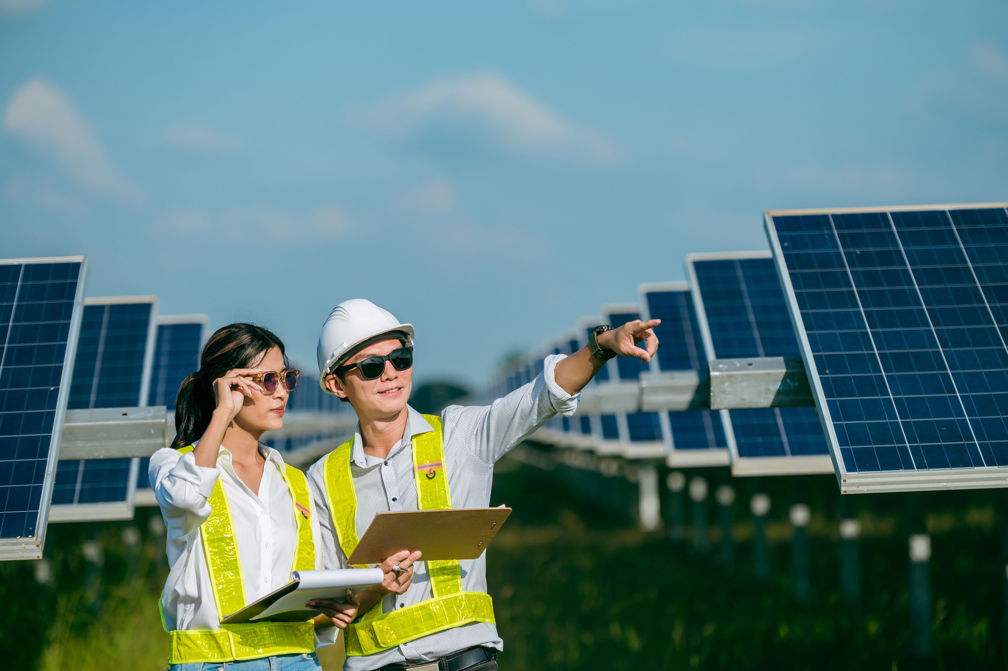太陽能光伏發電系統工程 可再生能源系統 太陽能系統服務 可再生能源上網電價計劃 村屋太陽能發電系統 太陽能解決方案 太陽能發電系統 零投資太陽能計劃 太陽能安裝 太陽能維護 香港太陽能 太陽能公司 太陽能供應商 太陽能專家 綠色能源解決方案 商業太陽能 村屋太陽能 太陽能工程 天台太陽能工程 裝太陽能要多少錢 香港沒有哪種可再生能源 太陽能自用 需要申請嗎 違建可以裝太陽能板嗎 太陽能光伏系統安裝指南 太陽能板小型工程 安裝太陽能板壞處 安裝太陽能板費用 太陽能板安裝方法 太陽能板安裝指引 安裝太陽能板注意事項 村屋太陽能板屋宇署